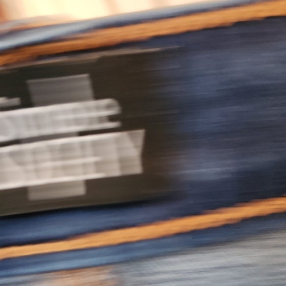 Stylish High Rise Button-Fly Jeans - Picture 11 of 12